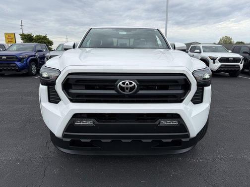 2025 Toyota Tacoma SR5