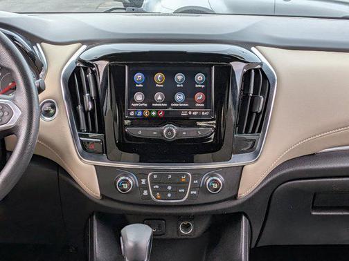 2022 Chevrolet Traverse LS