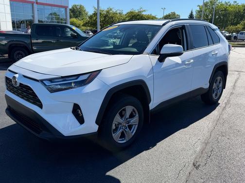 Ice Cap 2025 Toyota RAV4 Hybrid XLE