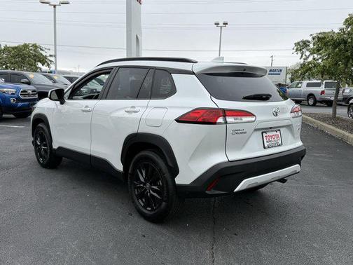 2023 Toyota Corolla Cross LE