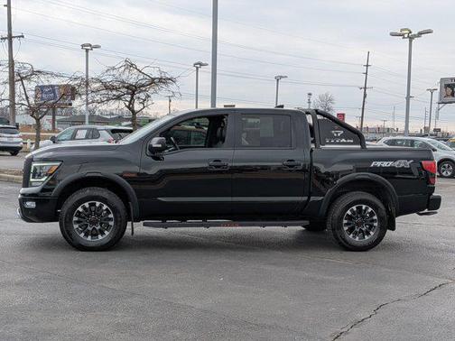 2023 Nissan Titan PRO-4X