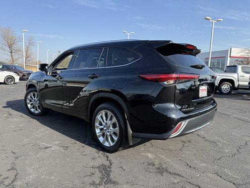 2023 Toyota Highlander Hybrid Limited