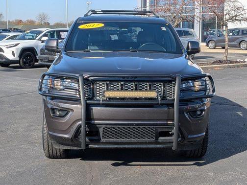 2017 Jeep Grand Cherokee Altitude