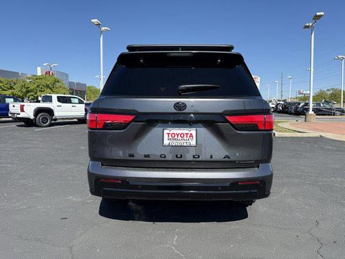 2025 Toyota Sequoia Platinum