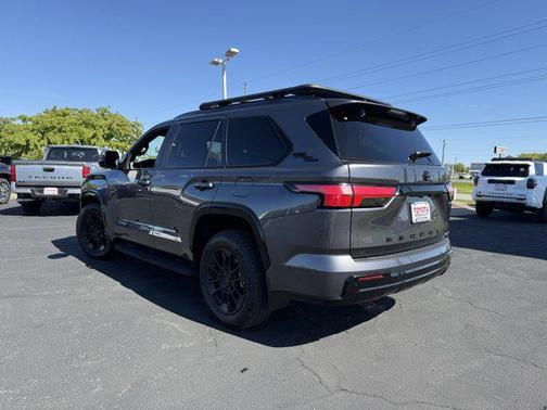 2025 Toyota Sequoia Platinum