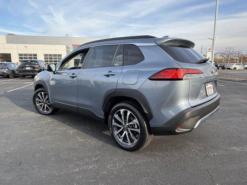 2024 Toyota Corolla Cross XLE