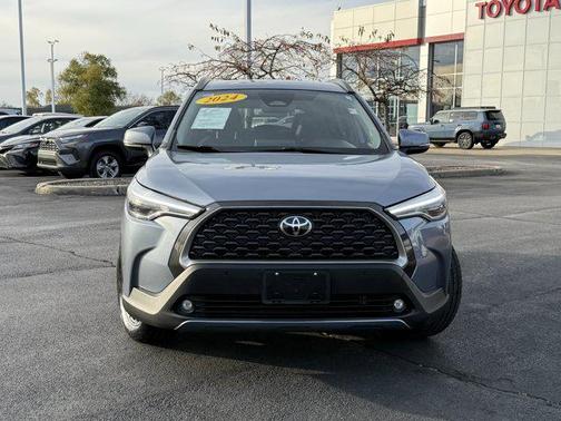 2024 Toyota Corolla Cross XLE