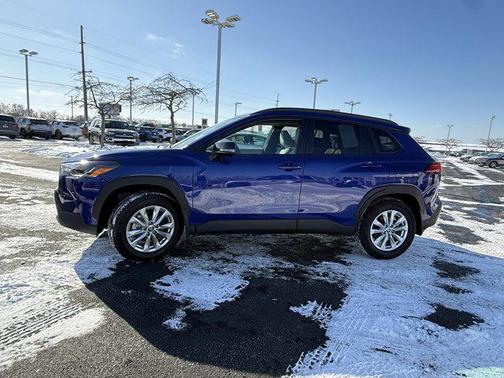 2025 Toyota Corolla Cross LE