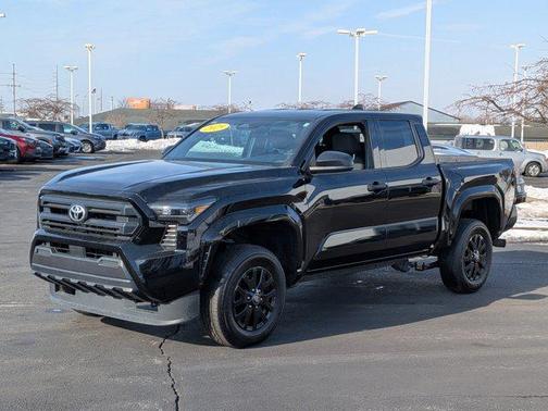 2025 Toyota Tacoma SR