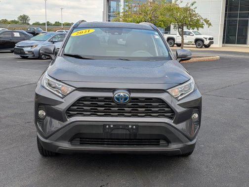 2021 Toyota RAV4 Hybrid XLE