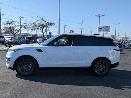 2024 Land Rover Range Rover Sport SE
