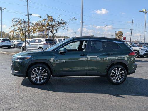 2023 Toyota Corolla Cross XLE