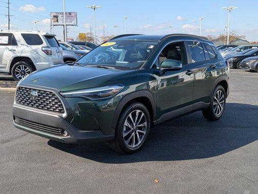 2023 Toyota Corolla Cross XLE