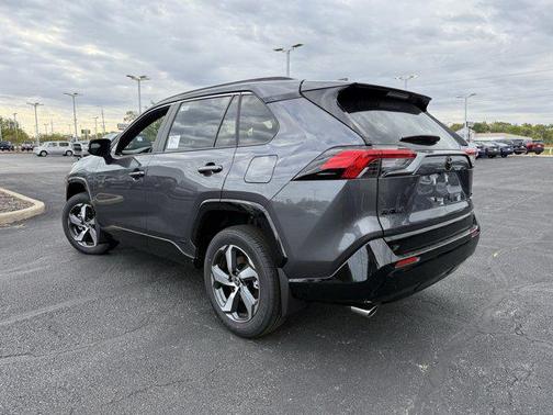 2025 Toyota RAV4 Hybrid SE