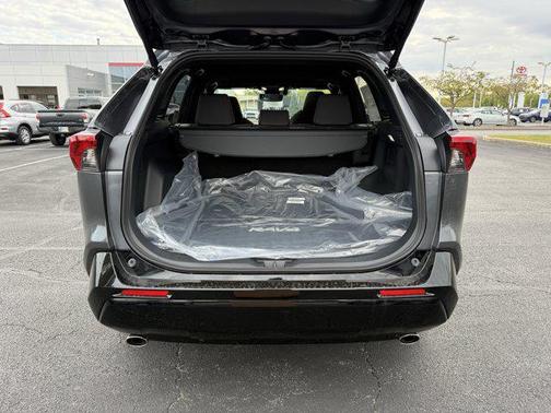 2025 Toyota RAV4 Hybrid SE