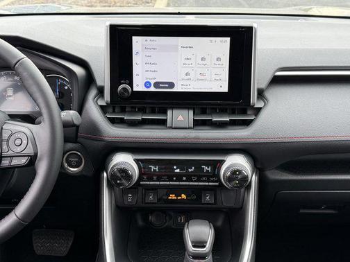 2025 Toyota RAV4 Hybrid SE