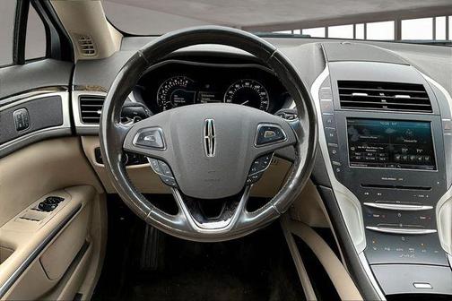 2016 Lincoln MKZ Base