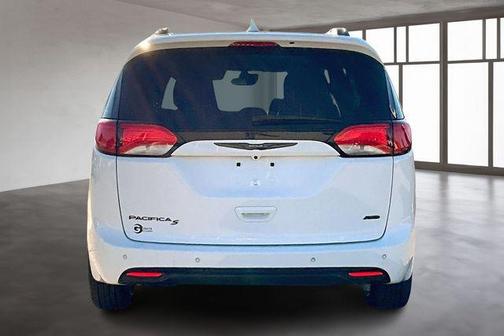 2020 Chrysler Pacifica L