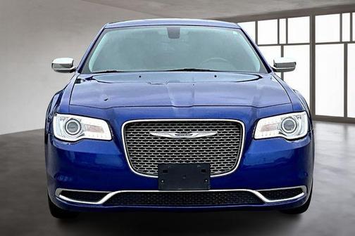 2018 Chrysler 300 Touring
