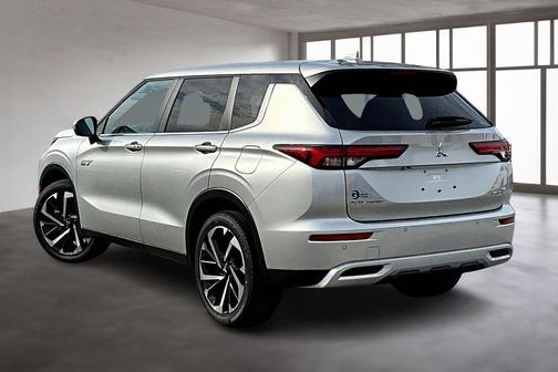 2025 Mitsubishi Outlander PHEV SE S-AWC
