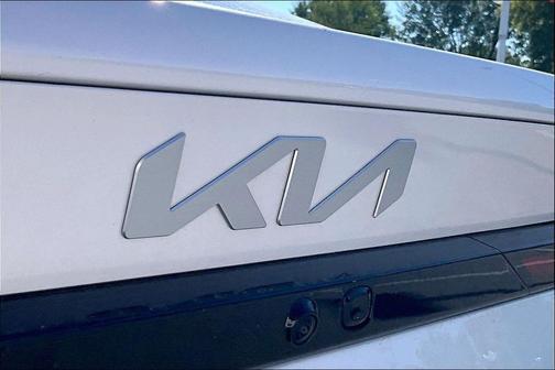 Snow White Pearl 2026 Kia K4 LXS