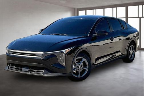 Aurora Black Pearl 2025 Kia K4 LXS
