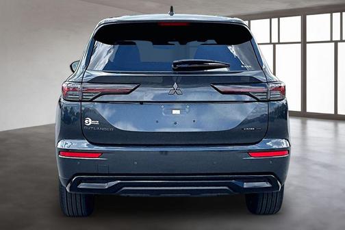 Graphite Gray 2026 Mitsubishi Outlander LE S-AWC