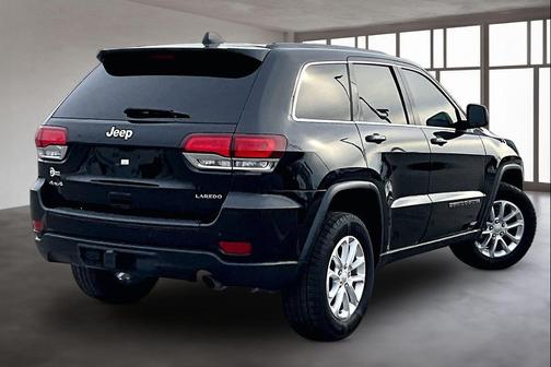 2022 Jeep Grand Cherokee Laredo
