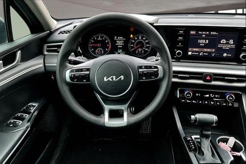 2023 Kia K5 LXS