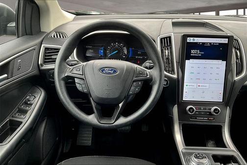 2021 Ford Edge SE