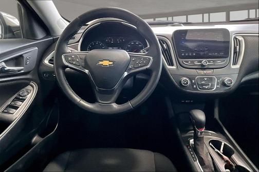 2022 Chevrolet Malibu FWD RS