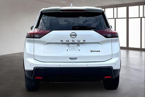 Everest White Pearl 2024 Nissan Rogue SV