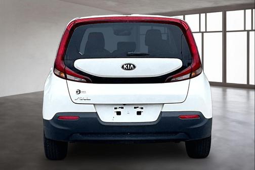 Snow White Pearl 2021 Kia Soul LX