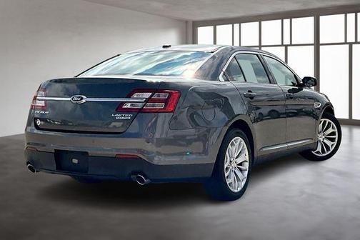 2015 Ford Taurus Limited