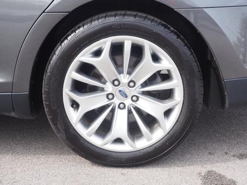2015 Ford Taurus Limited