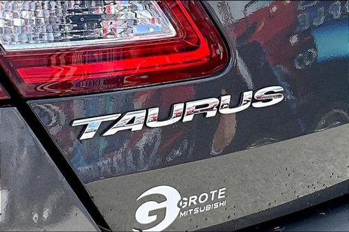 2015 Ford Taurus Limited
