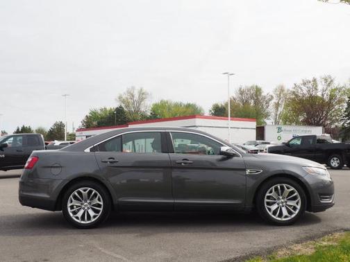 2015 Ford Taurus Limited