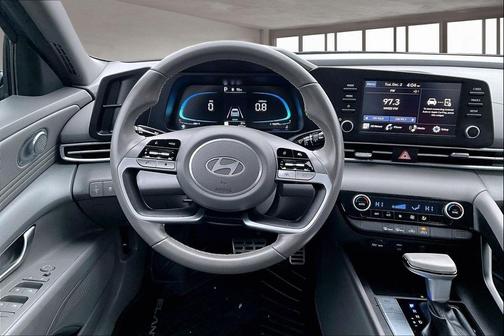 2025 Hyundai ELANTRA Sport