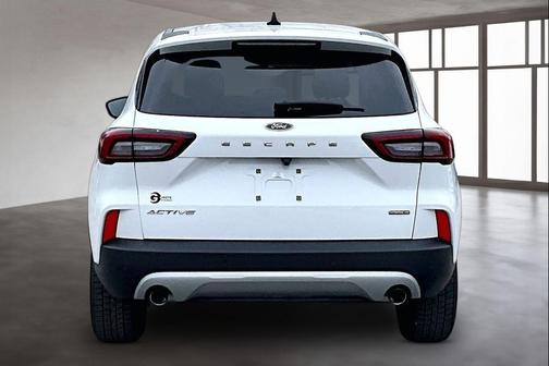 Oxford White 2023 Ford Escape Active