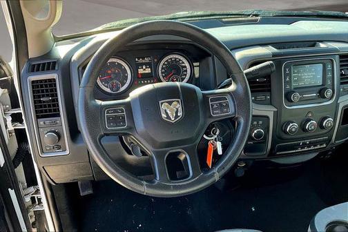 2017 RAM 2500 Tradesman Regular Cab 4x4 8' Box