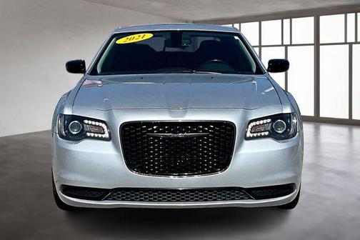 2021 Chrysler 300 Touring