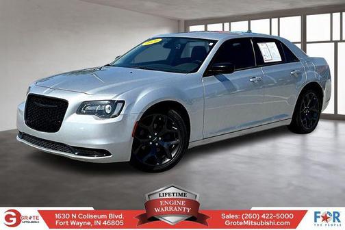 2021 Chrysler 300 Touring