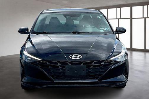 2021 Hyundai ELANTRA SE