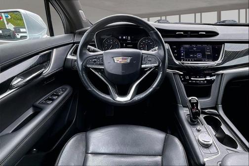 Radiant Silver Metallic 2020 Cadillac XT6 Premium Luxury AWD