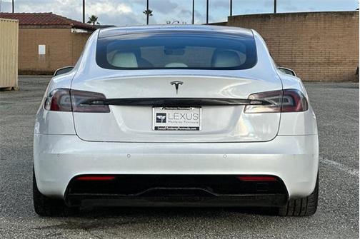 2022 Tesla Model S Base