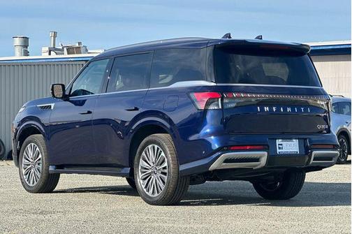 2025 INFINITI QX80 SENSORY AWD