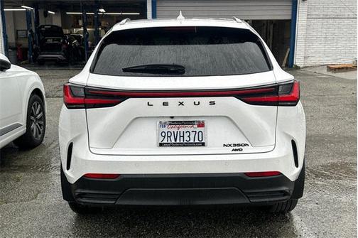 2025 Lexus NX 350h Premium