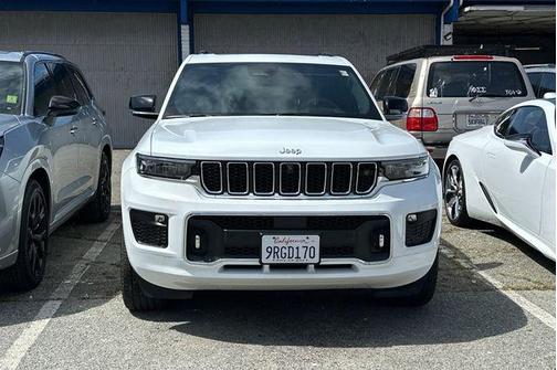 Bright White Clearcoat 2024 Jeep Grand Cherokee L Overland