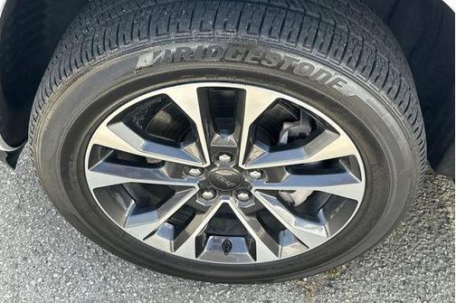 Bright White Clearcoat 2024 Jeep Grand Cherokee L Overland