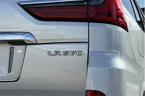 2018 Lexus LX 570 Base